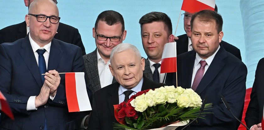 Liderzy list PiS do europarlamentu. Nieoficjalnie: Wąsik i Kurski wysoko