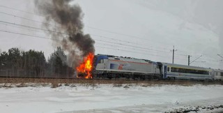 Zderzenie pociągów i auta na Mazowszu. 600 osób ewakuowanych