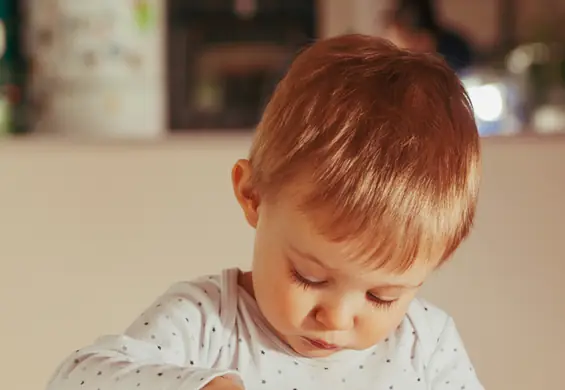 Dwie godziny dziennie przed ekranem wystarczą, żeby dziecko źle się zachowywało, albo miało ADHD