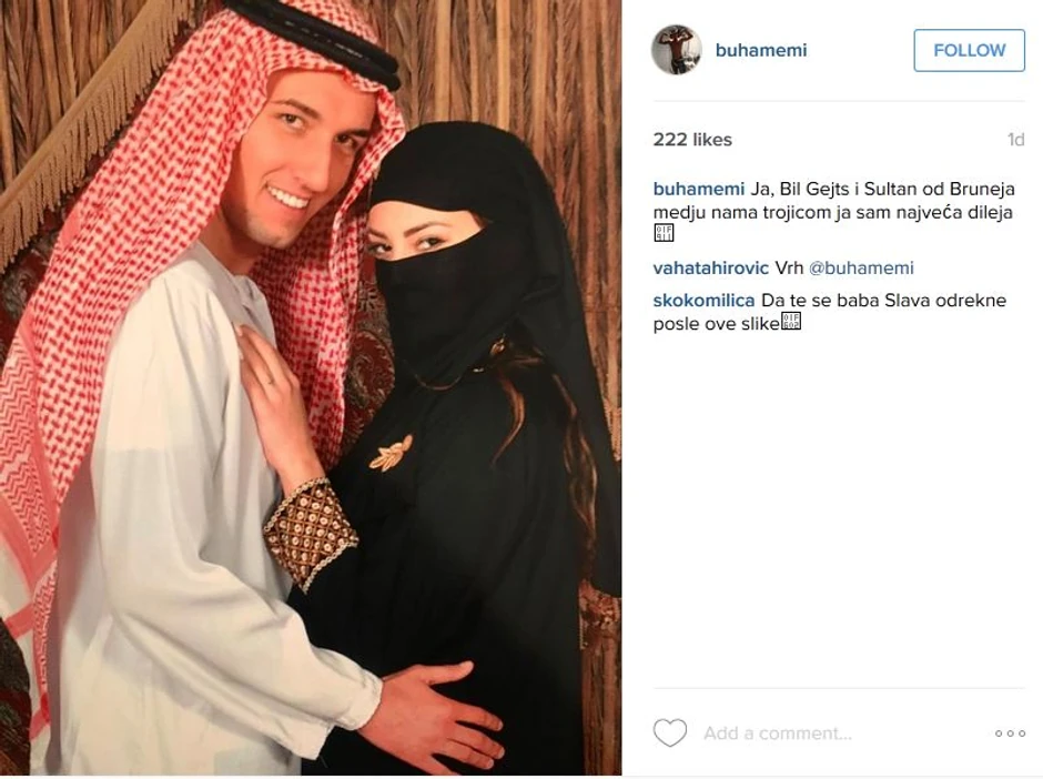 Nemanja i Kaća, malo maskirani