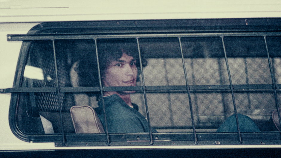 "Richard Ramirez: Polowanie na seryjnego mordercę" - zdjęcia z planu serialu
