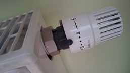 ue zmienia zasady ogrzewania domów. miliony gospodarstw odczują skutki dyrektywy