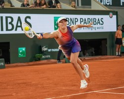 Świątek goni Sabalenkę. Białorusinka czuje oddech Polki na plecach