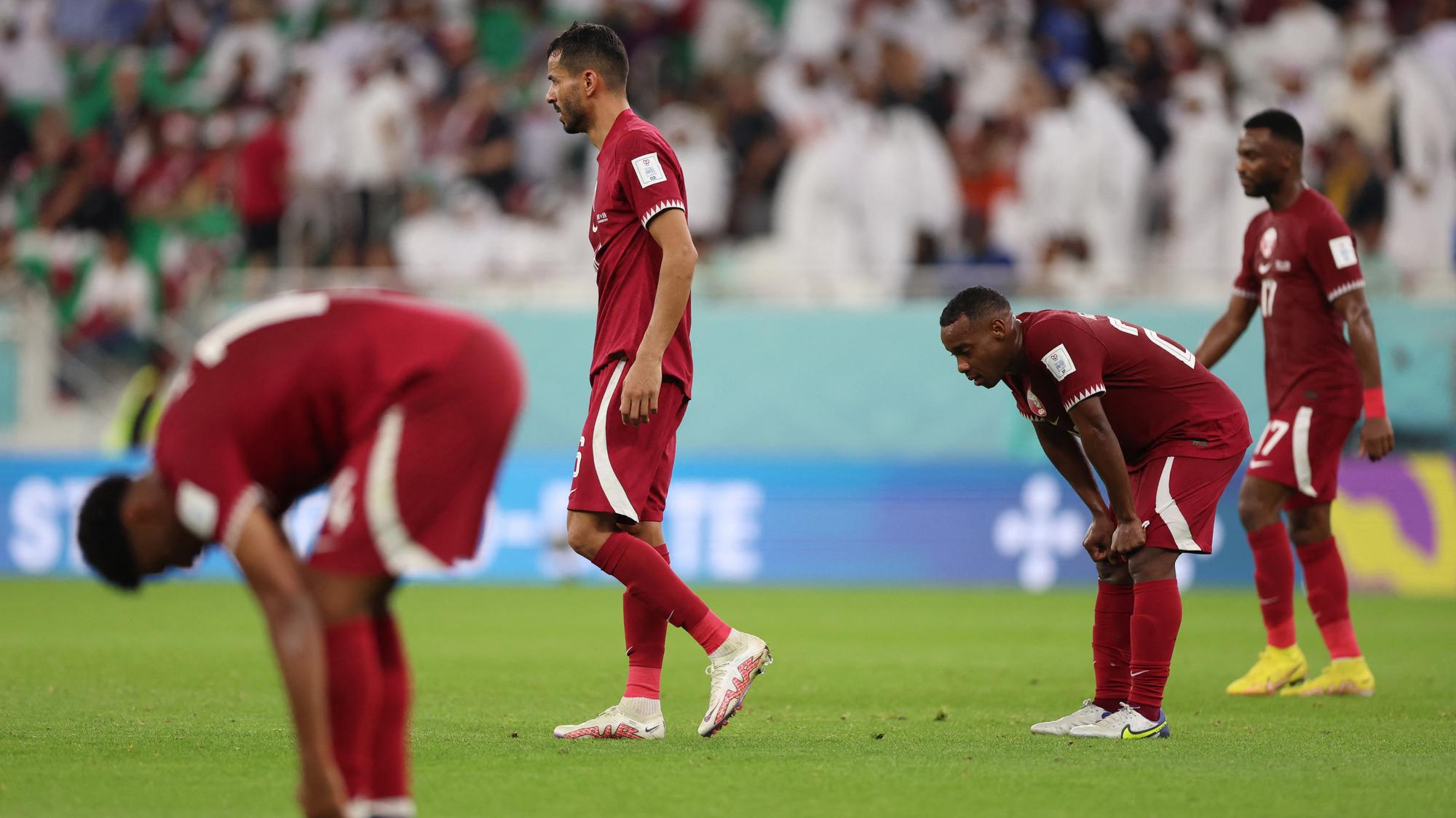 MS vo futbale 2022: Katar prekonal negatívny rekord hostiteľských krajín,  Irán šokoval Wales