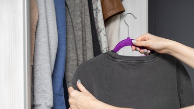 koniec z obowiązkiem oddawania tekstyliów do pszok-ów. będą odbierane cyklicznie tak jak inne odpady