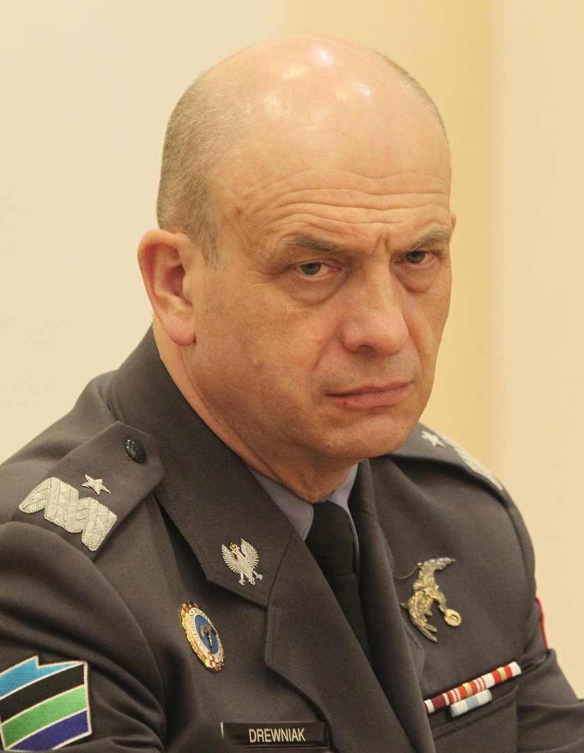 Gen. Drewniak: W cztery godziny straciliśmy całe lotnicto