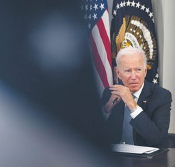 Biden podpisał rozporządzenie ws. sankcji przeciwko republikom w Donbasie
