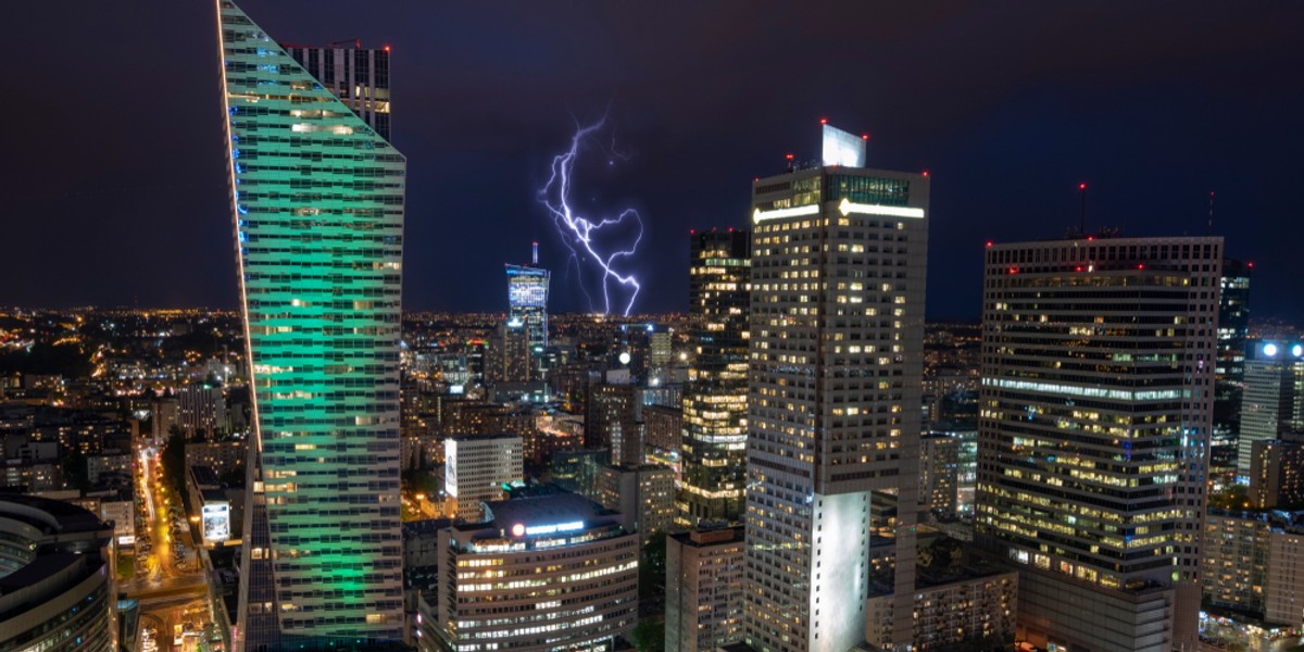 Możemy zostać nie tylko bez prognoz i ostrzeżeń meteorologicznych, ale i z zamkniętą przestrzenią powietrzną nad Polską