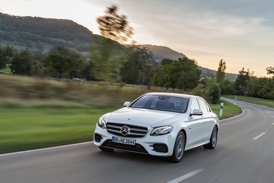 Mercedes - Benz Klasa E limuzyna - zdjęcie poglądowe