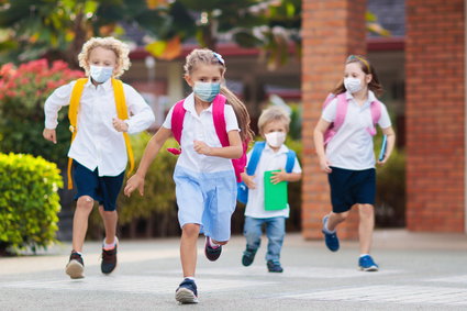 Szkoły w czasach epidemii. Są projekty rozporządzeń