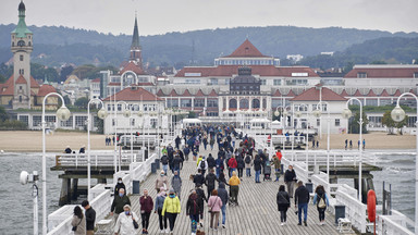 Dyskoteki otwarte w centrum czerwonej strefy. W Sopocie przeprowadzono kontrole