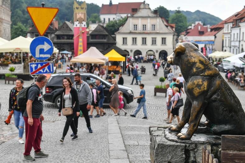 Centrum Kazimierza nad Wisłą. Zbyt wielu turystów nie ma