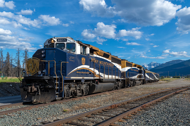 Luksusowy pociąg Rocky Mountaineer w Kanadzie