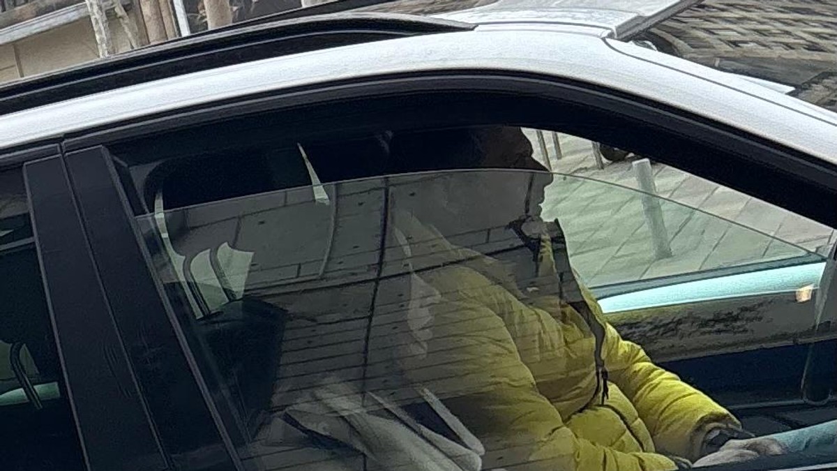 "MUŽ JE TRI GODINE IMAO DVOSTRUKI ŽIVOT" Pevačica nakon razvoda našla novog dečka: "Brzo sve prebolim" Kép