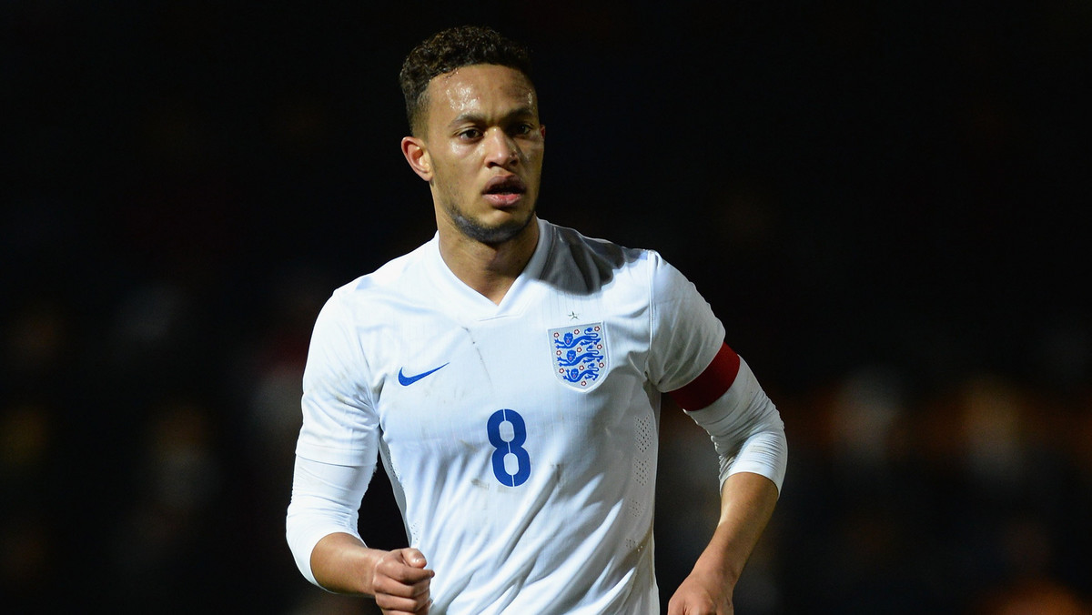Na oficjalnym profilu reprezentacji Anglii na Instagramie zamieszczono wideo z treningu młodzieżowej kadry. Na nim swoje umiejętności zaprezentował Lewis Baker.