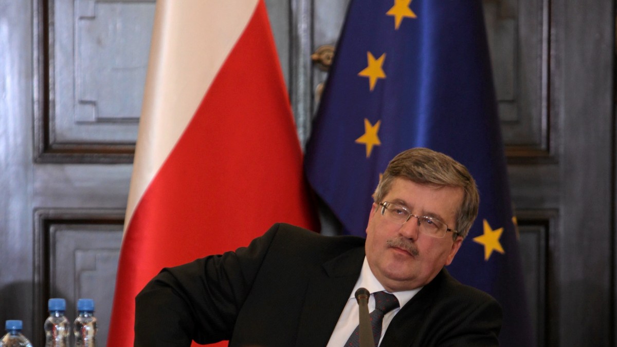 Bronisław Komorowski powiedział w "Kontrwywiadzie" RMF FM, że debata o przyszłości zmian systemu emerytalnego jest potrzebna, bo decyzja o jego zmianie jest trudna. Nie powiedział, czy ustawę podpisze, zawetuje, czy skieruje do Trybunału Konstytucyjnego.