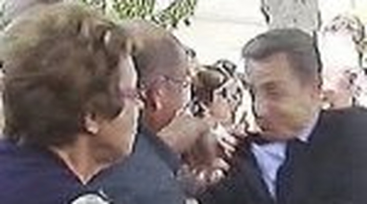 Elkapták Sarkozy grabancát - Videó!