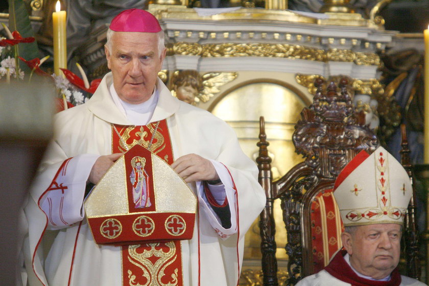 Biskup Ignacy Dec pozwany do sądu