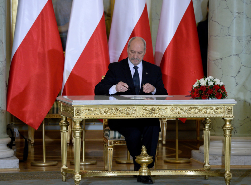 Minister obrony narodowej Antoni Macierewicz