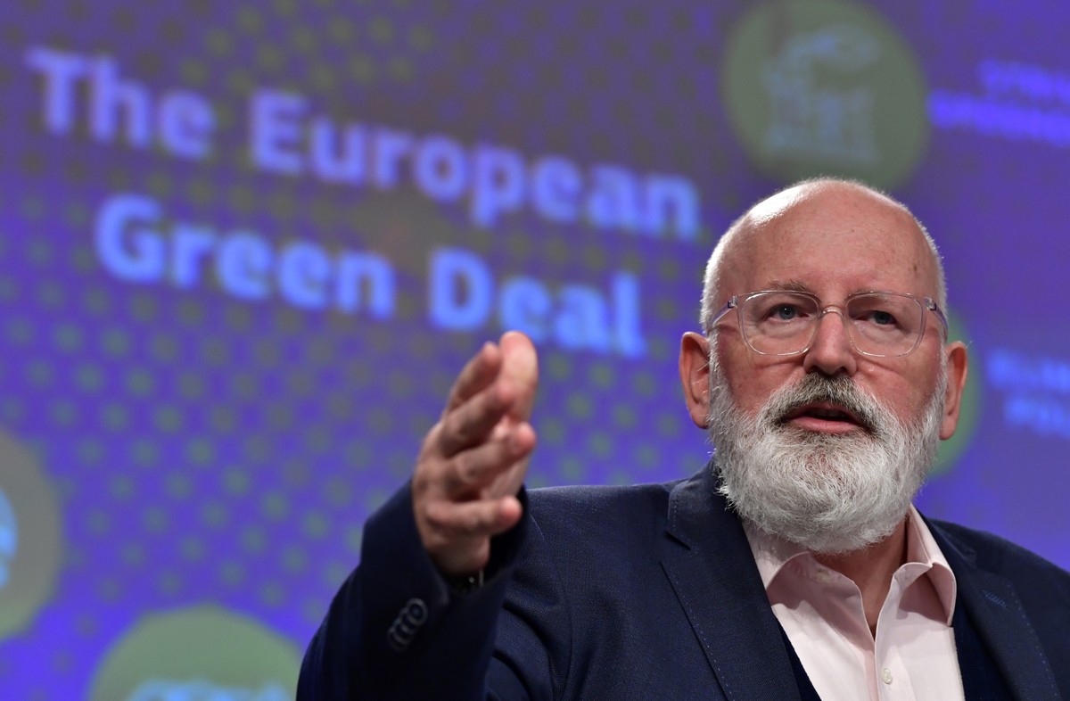 Timmermans: W sprawie praworządności nie możemy ustąpić