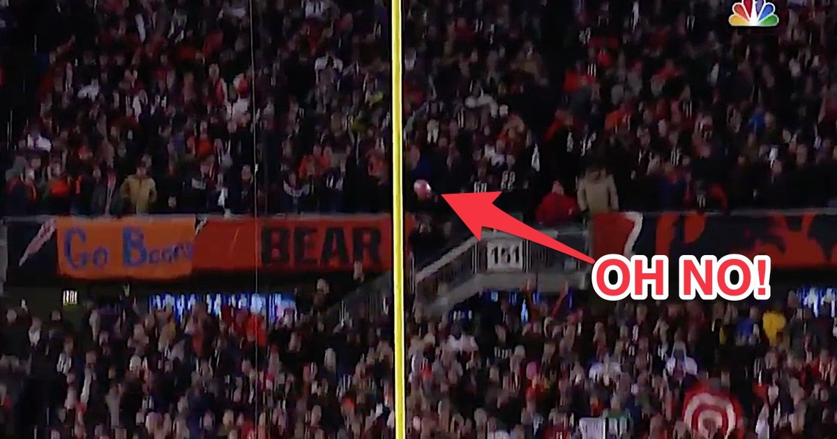 DOUBLE DOINK Eagles win Wild Card after Bears kicker's gamewinning