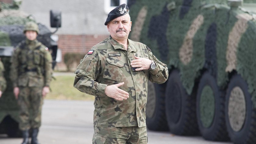 gen. Jarosław Mike