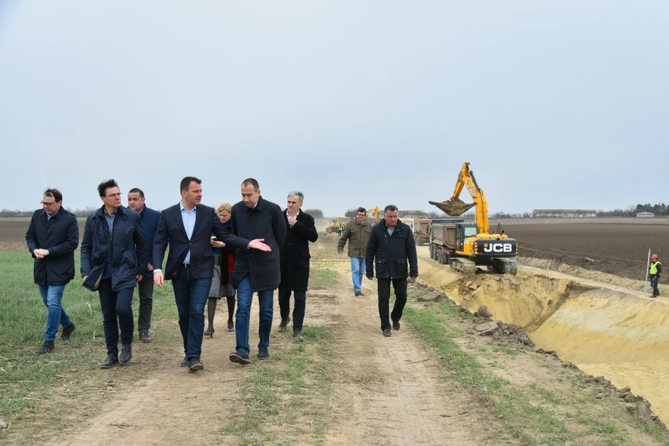 Mirović u obilisaku kanala u izgradnji