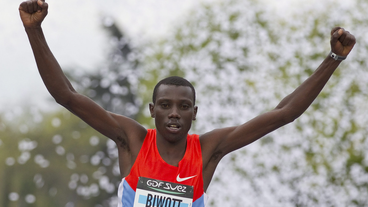 Kenijczyk Stanley Biwott z czasem 2:05.11 i Etiopka Tirfi Beyene - 2:21.40 wygrali w niedzielę 36. maraton w Paryżu. Oboje poprawili rekord trasy.