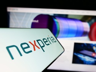 Dobra wiadomość dla branży motoryzacyjnej. Spór o producenta chipów Nexperia zawieszony