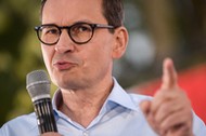 Premier Mateusz Morawiecki podczas spotkania z mieszkańcami Otwocka Porozmawiajmy o naszej wspólnej przyszłości