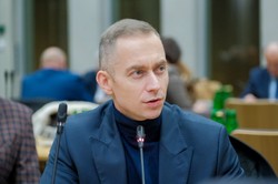 Afera wizowa. Cezary Tomczyk: Nie odpuścimy. Odpowiedzialność tego rządu jest poza sporem