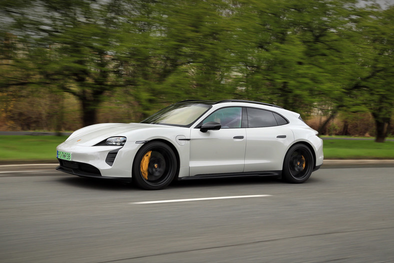 Porsche Taycan GTS Sport Turismo