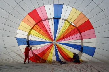 PHILIPPINES-HOT-AIR-BALLOON