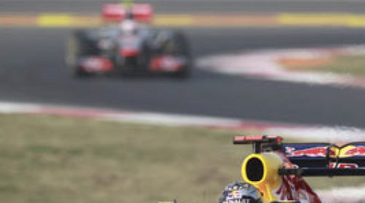 Vettel tarolt Indiában is