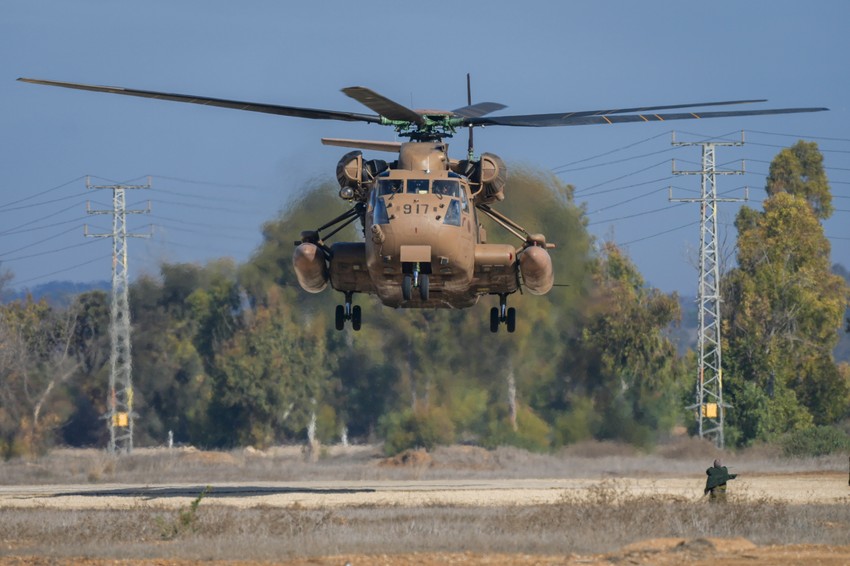 Izraelski vojni helikopter sleteo je blizu granice sa Gazom uoči oslobađanja taoca
