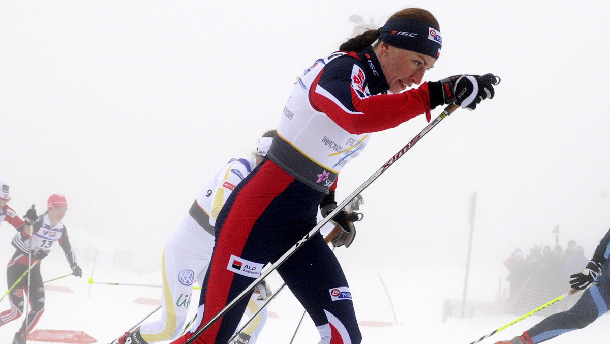 Justyna Kowalczyk zdobyła srebrny medal w biegu łączonym kobiet na 15 km (7,5 km st. klasycznym + 7,5 km st. dowolnym), podczas mistrzostw świata w narciarstwie klasycznym w Oslo. Wygrała Norweżka Marit Bjoergen, "brąz" padł łupem jej rodaczki, Therese Johaug.