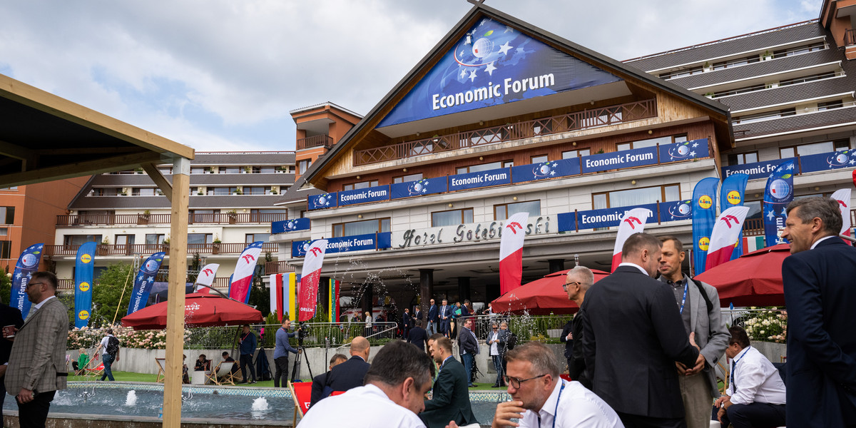 Swoje uczestnictwo w XXXII Forum Ekonomicznym w Karpaczu potwierdziło już ponad 4,2 tys. gości z Polski, Europy i całego świata. Organizatorzy spodziewają się, że liczba uczestników zbliży się do 5 tys. 