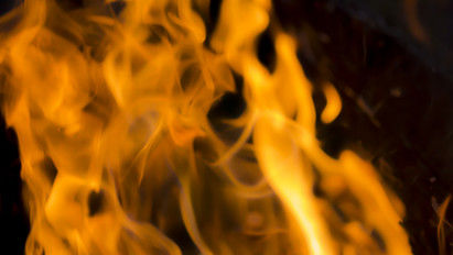 Újabb szörnyű tűzeset: 20 hektáros terület lángol Veszprém megyében