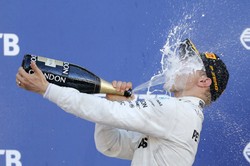 Formuła 1: Valtteri Bottas po pasjonującej końcówce wygrał Grand Prix Rosji