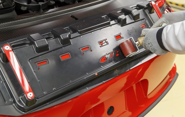 Produkcja samochodów sportowych Porsche w Stuttgarcie