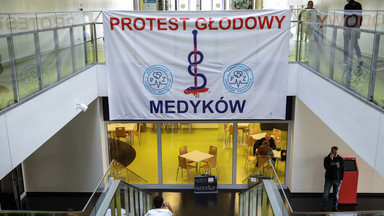 We Wrocławiu i Gdańsku dołączono do protestu głodowego lekarzy rezydentów