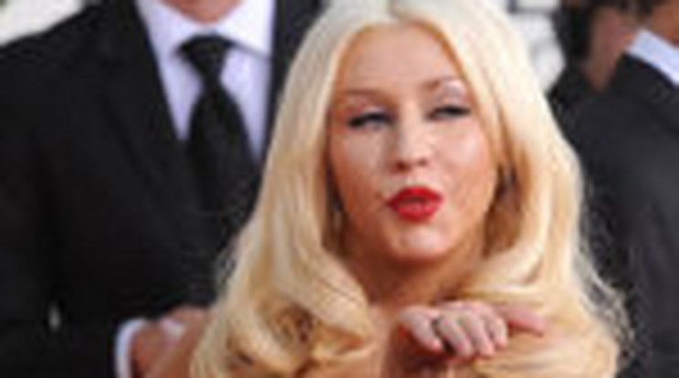 Christina Aguilera megint nagyot bukott