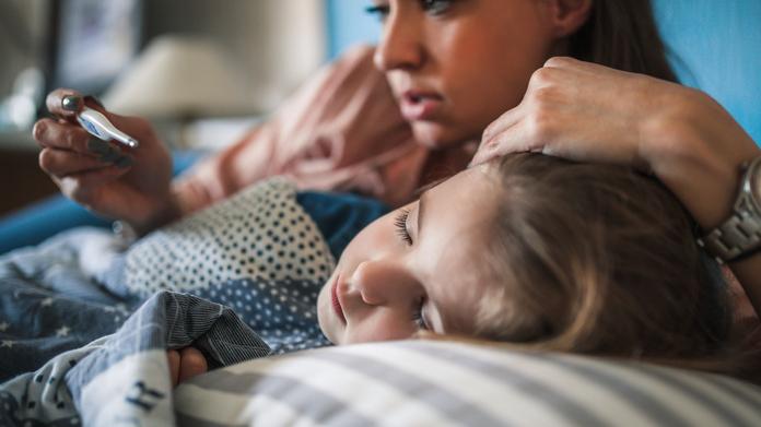 Ezek az influenza első tünetei gyerekeknél | EgészségKalauz