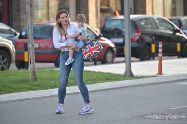 ZAOVI KRISTINE SPALEVIĆ PUKLA KLAPNA! Krišom objavila snimak iz kuhinje kada su ostale same: "Vidiš da si bolesna?! MANI GA SE ŽENO!"