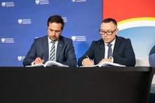 Nowa linia kolejowa Kraków – Gdów. PKP PLK podpisały umowę w ramach projektu Podłęże–Piekiełko