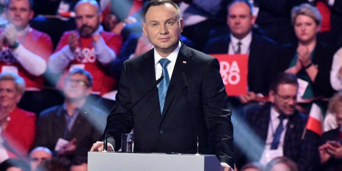 Skandaliczna okładka z Andrzejem Dudą na Białorusi.