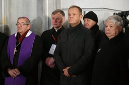 Tusk: Kochany Pawle obiecuję, że obronimy nasz Gdańsk, naszą Polskę i naszą Europę przed nienawiścią i pogardą