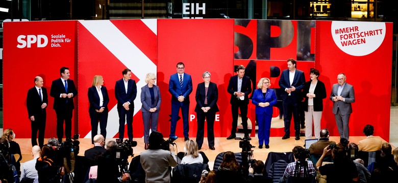 Scholz przedstawił ministrów z SPD. Połowa z nich to kobiety