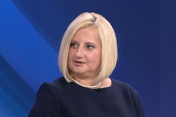 "ZATVOR MU JE BIO DRAŽI OD NJEGOVE PORODICE" Majka ubijenog učenika iz "Ribnikara" razgovarala s DEČAKOM UBICOM: "Rešio je da ubije više ljudi" (VIDEO)