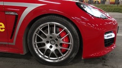 Dziennik.pl jeździł najszybszą taksówką w Polsce! Zobacz ZDJĘCIA - porsche panamera GTS myTaxi